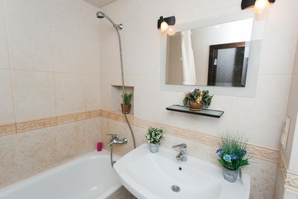 Апартаменты Luxury apart-hotel on Kharkovskaya 3 room Сумы
