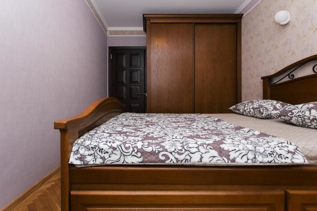 Апартаменты Luxury apart-hotel on Kharkovskaya 3 room Сумы
